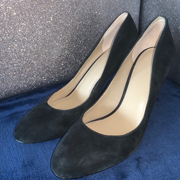 Black Medium Ann Taylor Heels - Picture 2 of 5